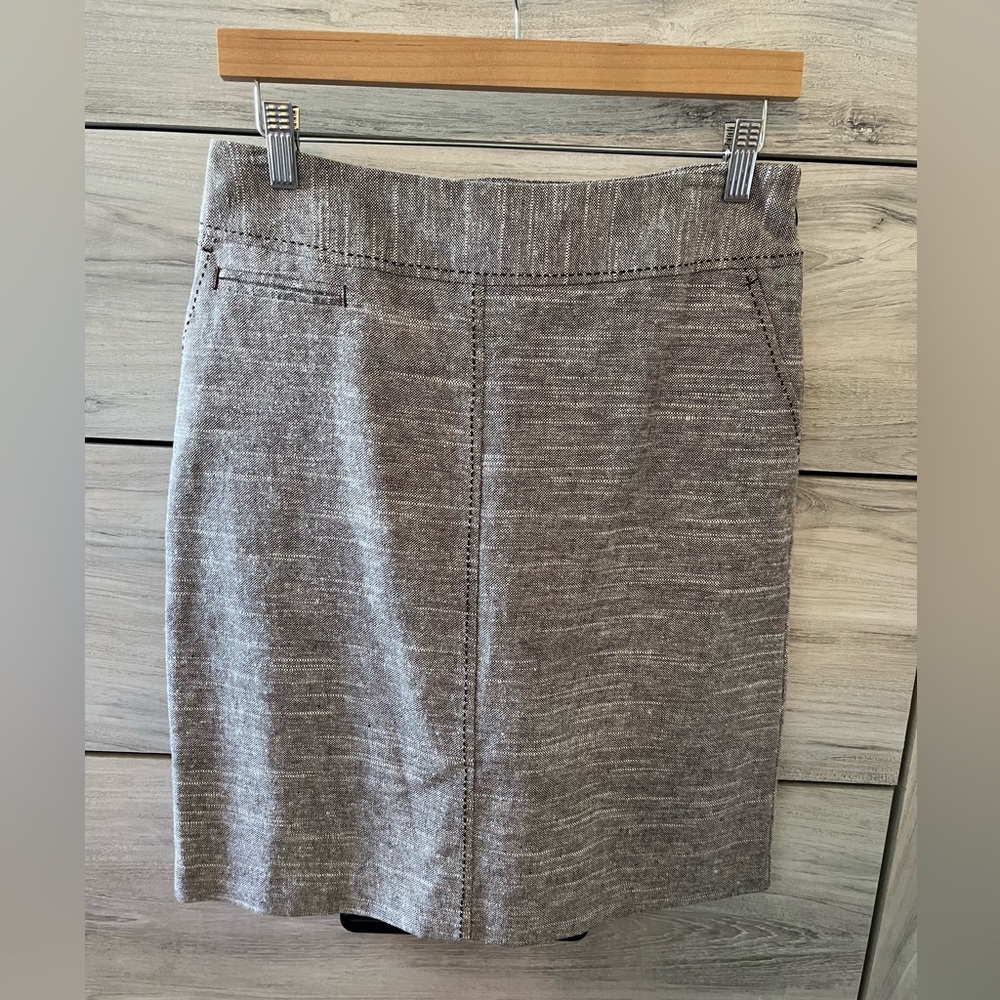 Merona brown and white pencil skirt NWOT size 4